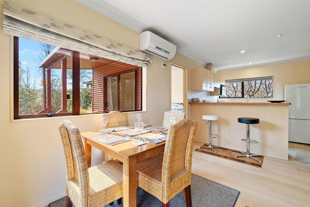 Korimako Ridge - Lake Hawea Holiday Home Екстериор снимка