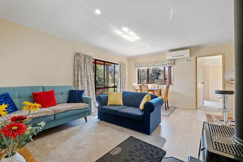Korimako Ridge - Lake Hawea Holiday Home Екстериор снимка