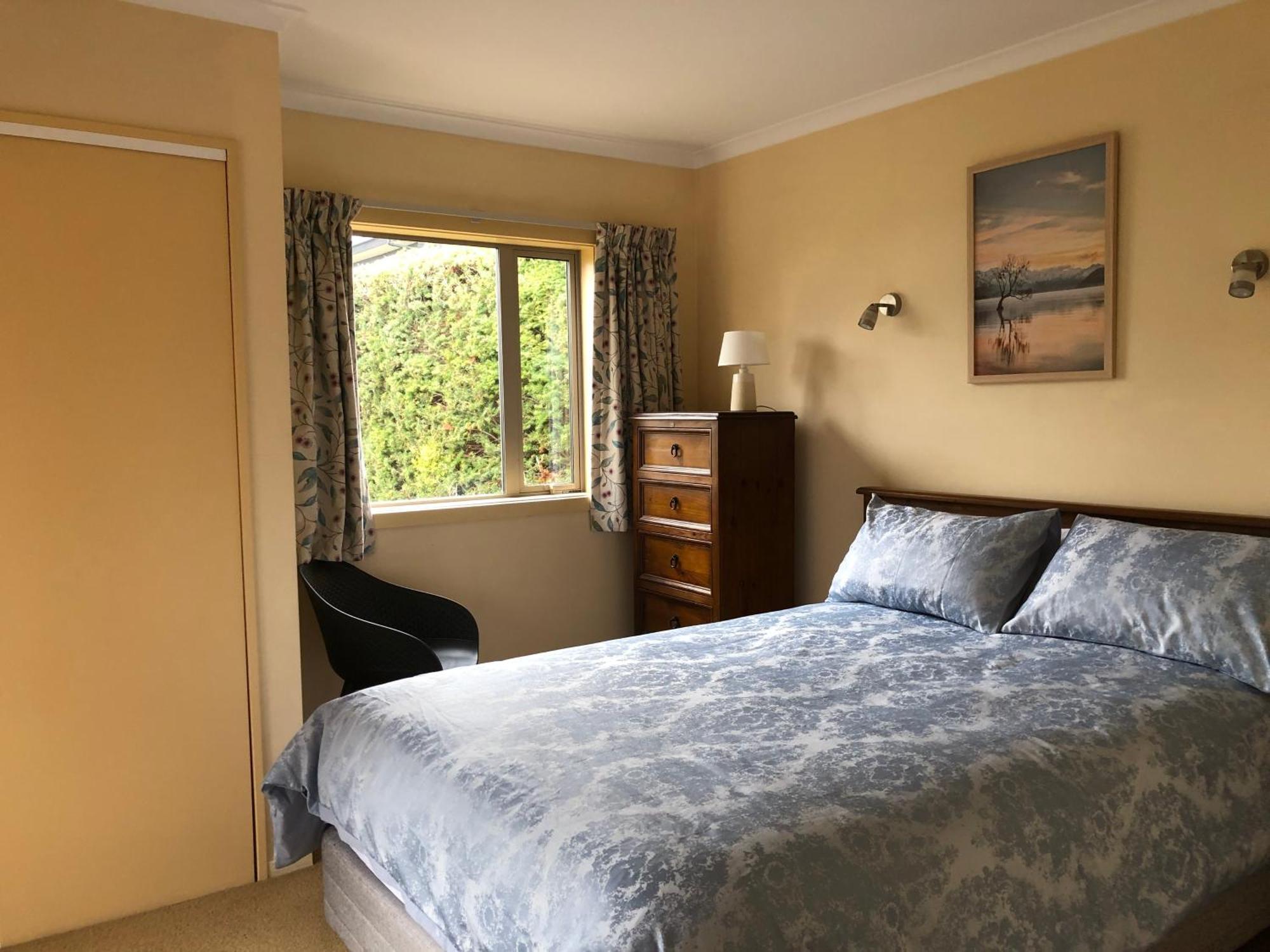 Korimako Ridge - Lake Hawea Holiday Home Екстериор снимка